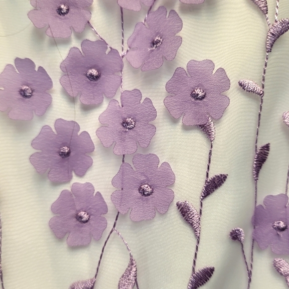 Adorable Jona Michelle Kids Purple & White Floral Ruffled A-Line Dress - Size 5 - Picture 3 of 4